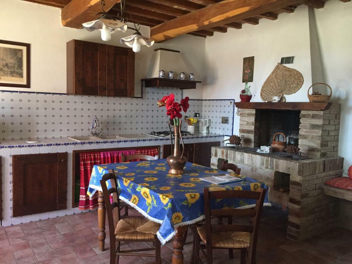 Agriturismo Casallario Volterra Eksteriør billede